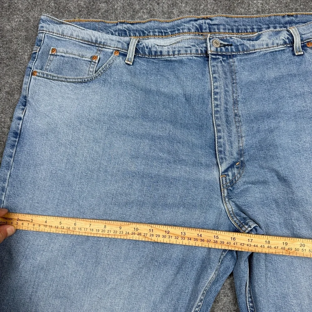 Levi's 550 Relaxed Fit Jeans Men's W50 L30 Light Wash Blue Tapered Stretch Denim
